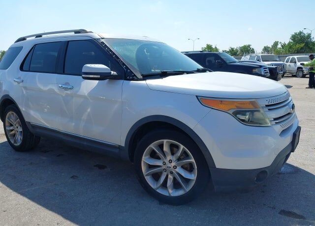 2013 FORD Explorer