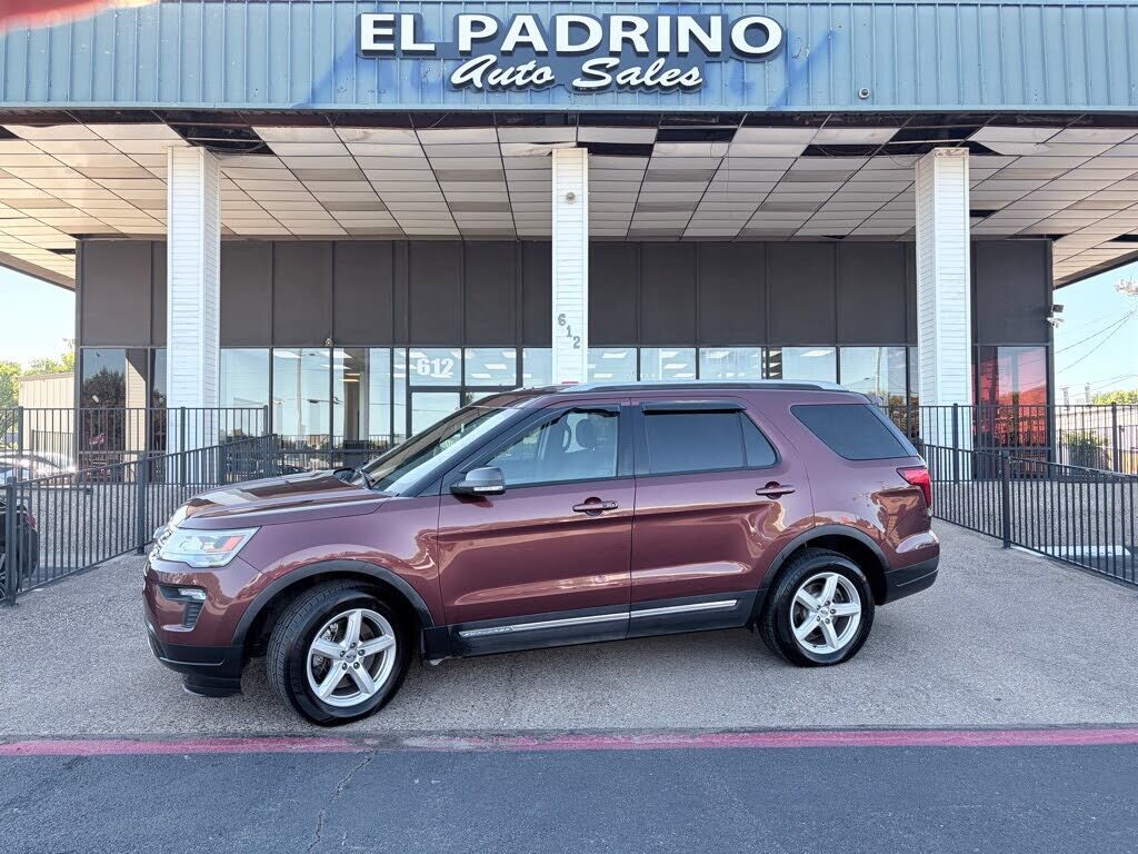 2018 FORD Explorer