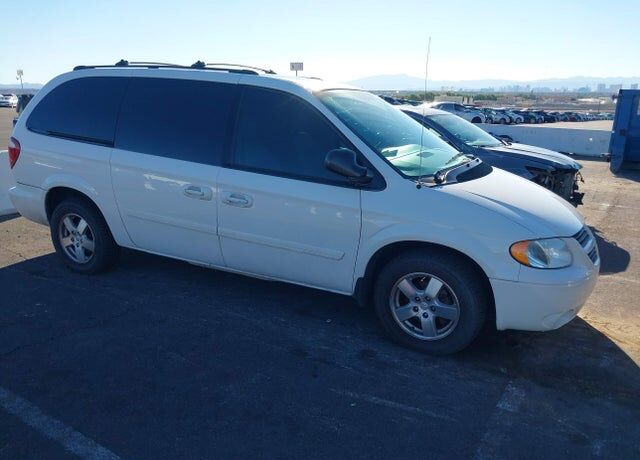2005 DODGE Caravan