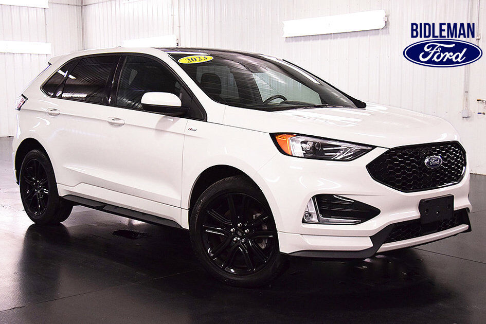 2023 FORD Edge