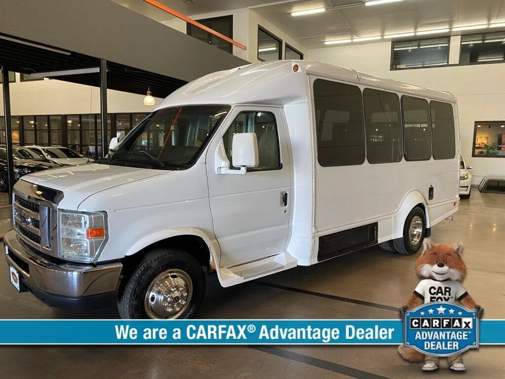 2011 FORD E-350