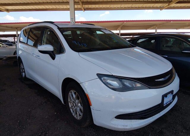 2020 CHRYSLER Voyager