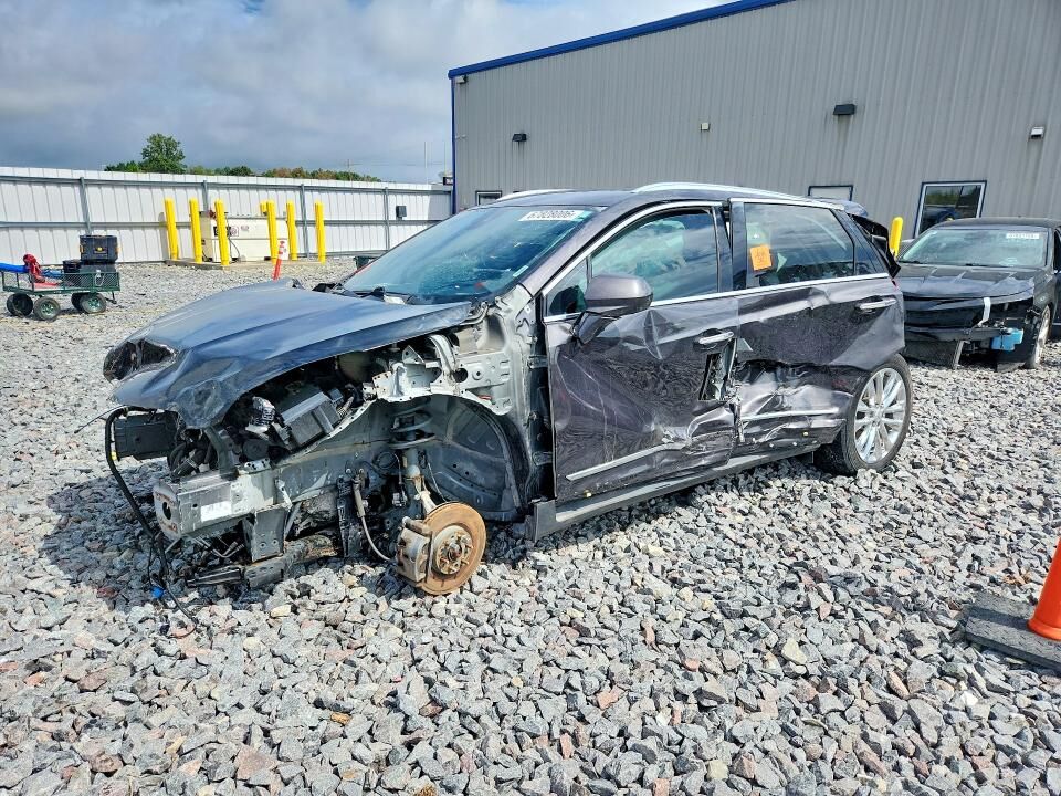 2017 CADILLAC XT5