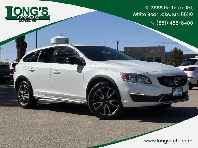 2017 VOLVO V60CC