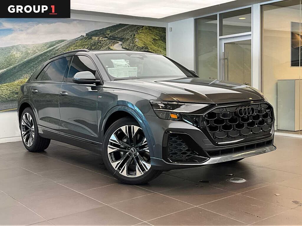 2023 AUDI Q8