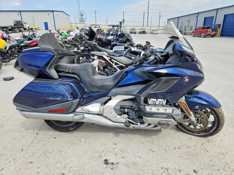 2019 HONDA GL1800