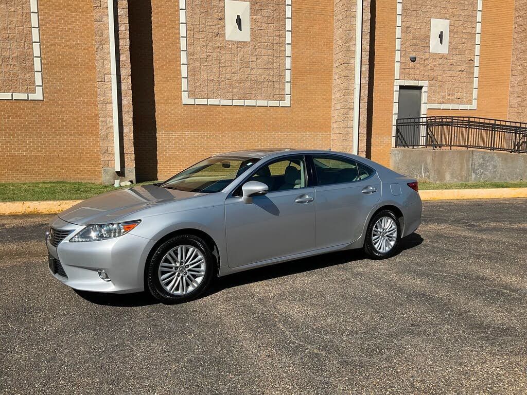 2013 LEXUS ES