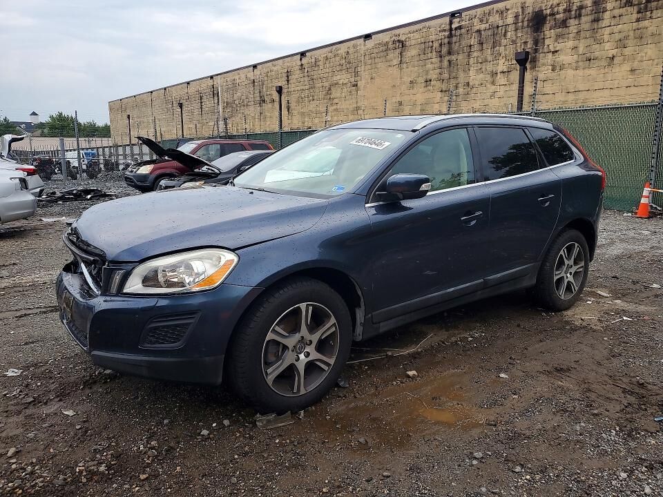 2011 VOLVO XC60