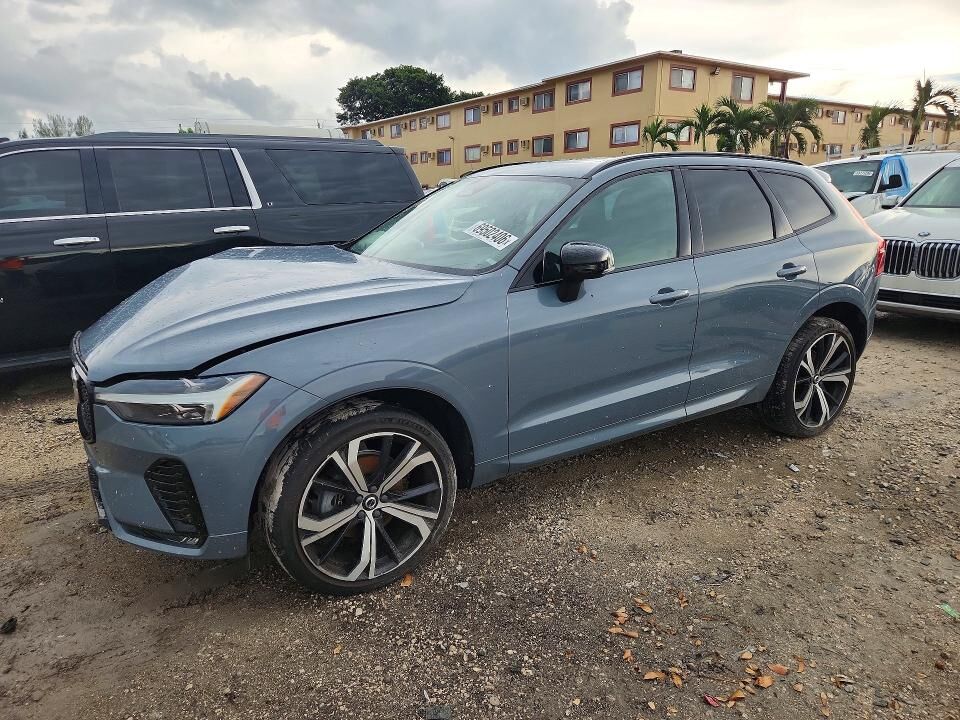 2022 VOLVO XC60