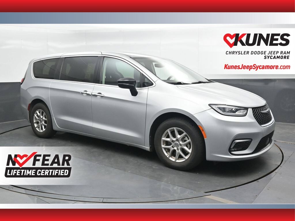 2024 CHRYSLER Pacifica