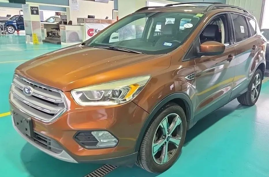 2017 FORD Escape