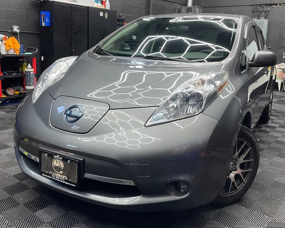 2017 NISSAN Leaf