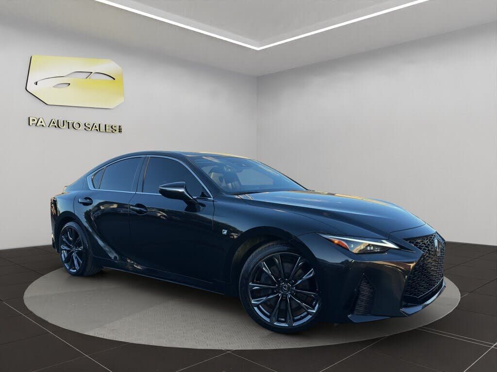 2024 LEXUS IS