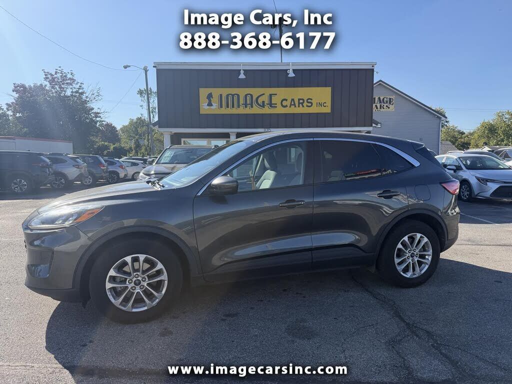 2020 FORD Escape