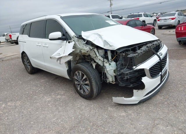 2017 KIA Sedona