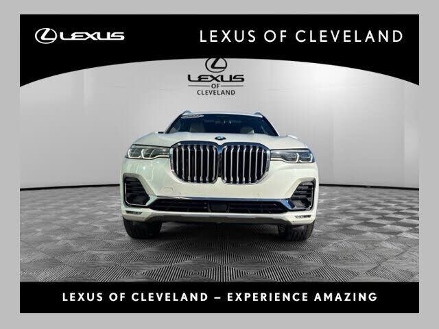 2022 BMW X7