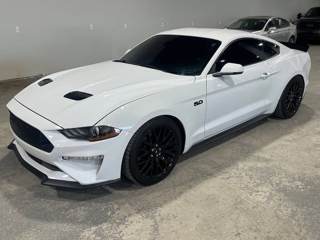 2020 FORD Mustang