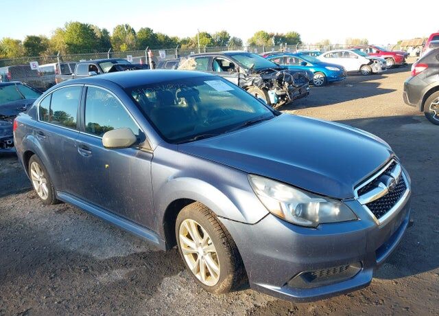 2013 SUBARU Legacy