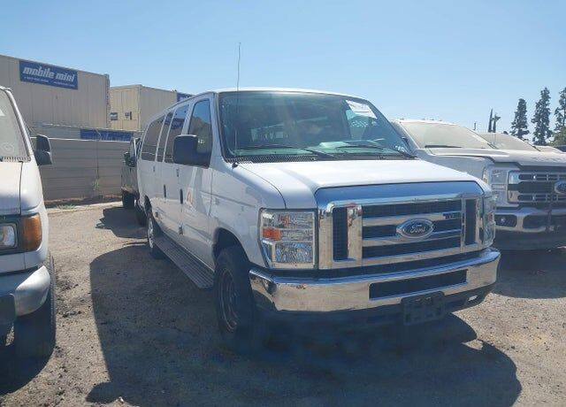 2013 FORD E-350