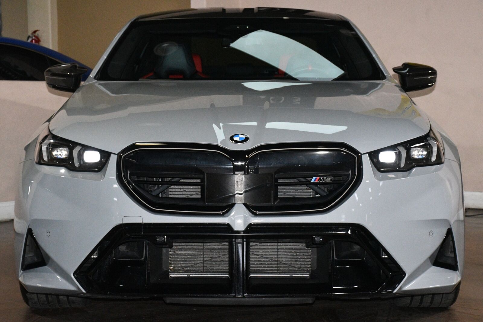 2025 BMW M5