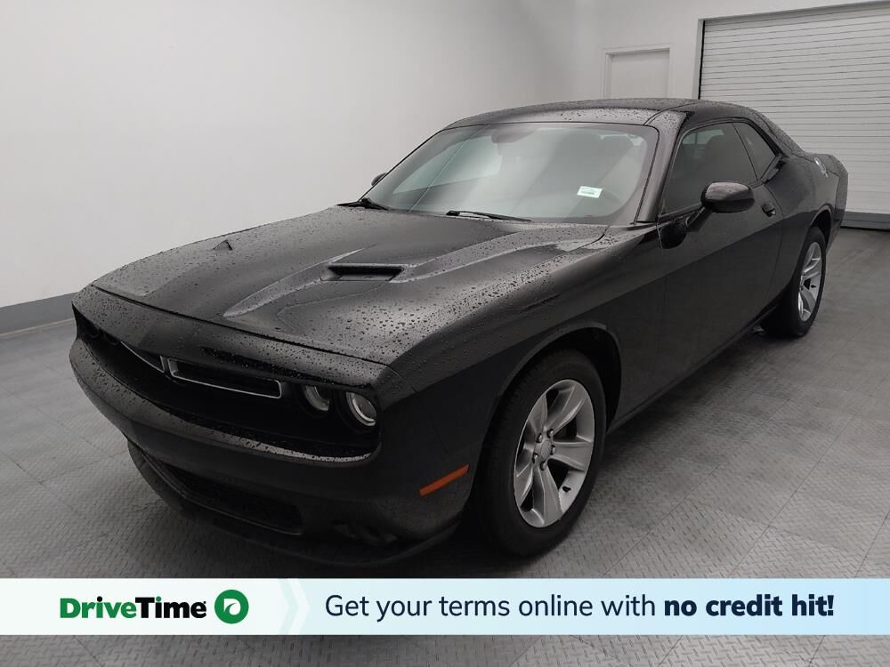 2017 DODGE Challenger