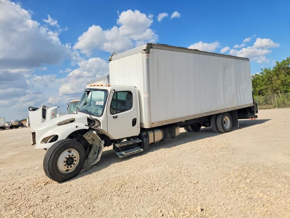 2015 FREIGHTLINER M2