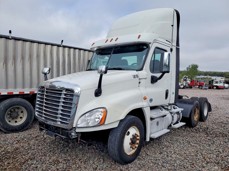 2018 FREIGHTLINER Cascadia