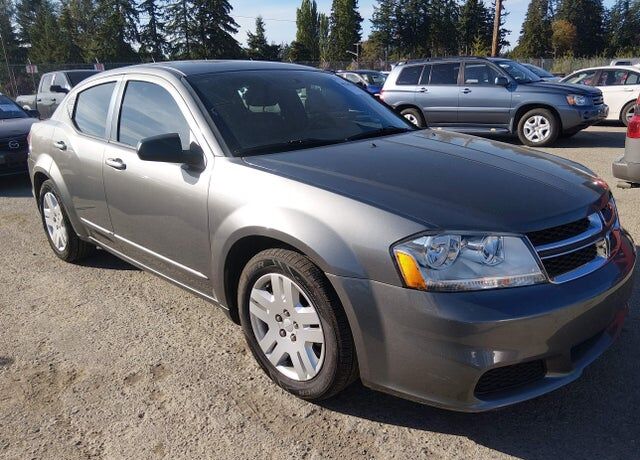 2012 DODGE Avenger
