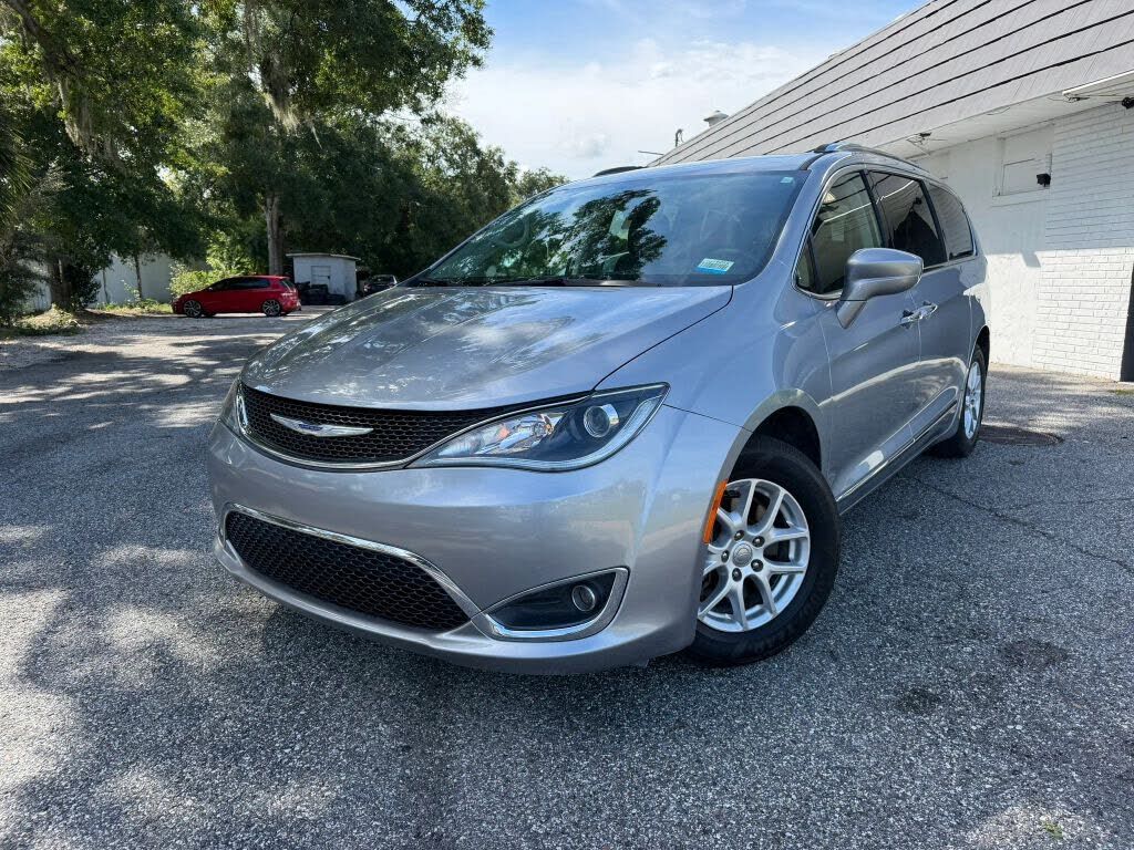 2020 CHRYSLER Pacifica