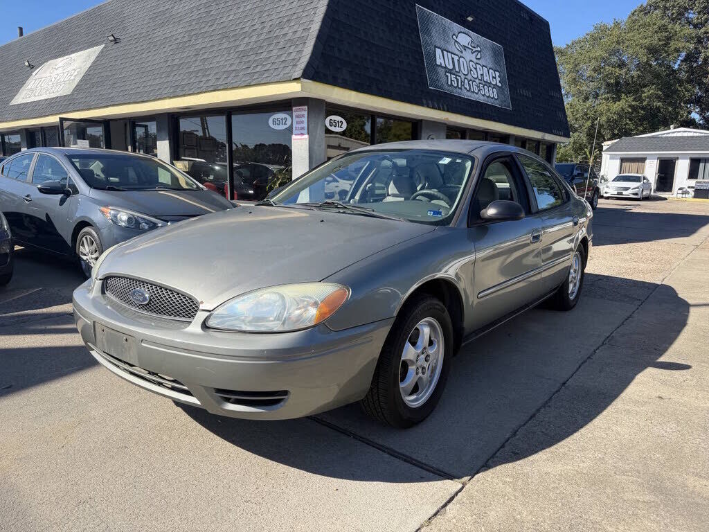2004 FORD Taurus