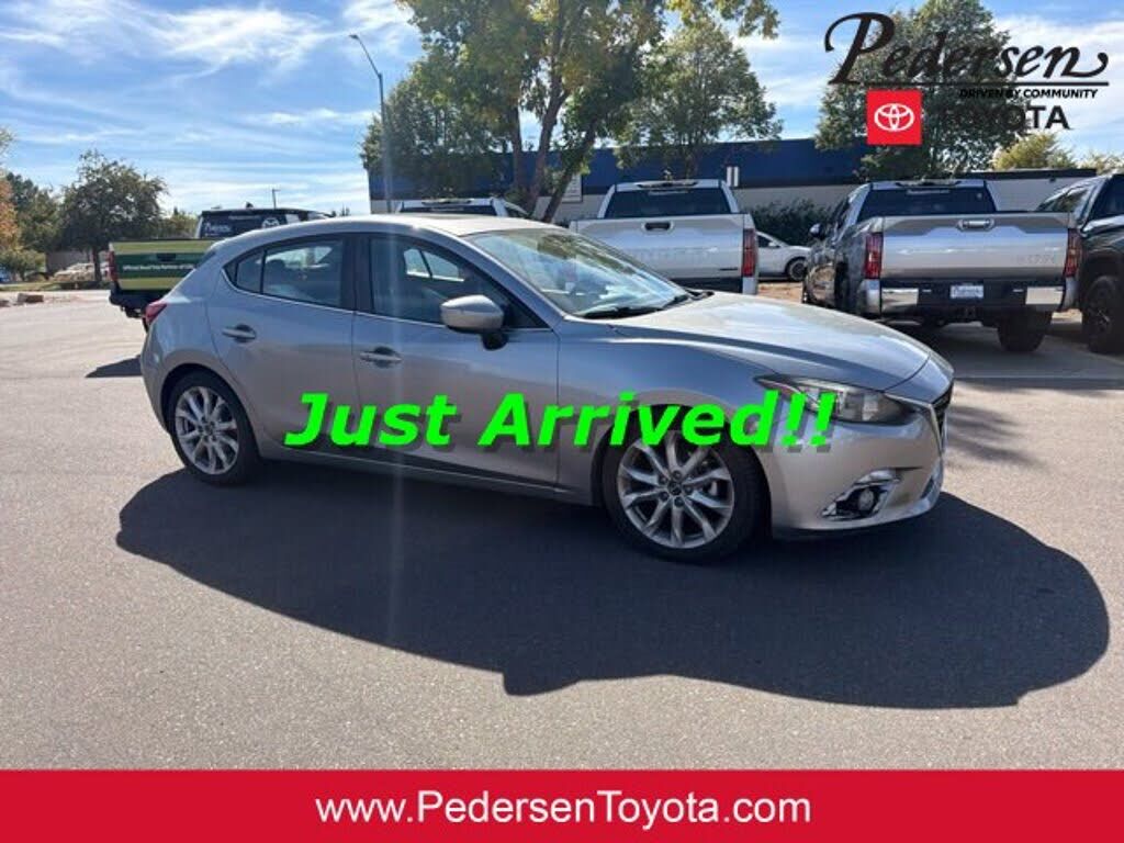 2016 MAZDA Mazda3