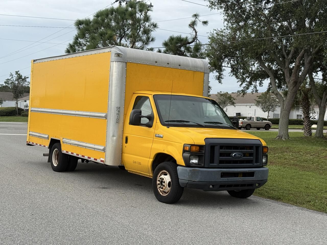 2016 FORD E-350