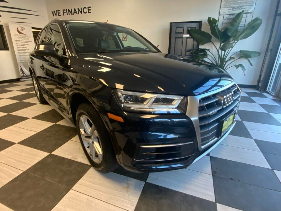 2018 AUDI Q5