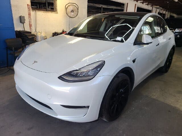 2021 TESLA Model Y
