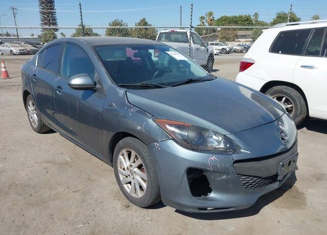 2012 MAZDA Mazda3
