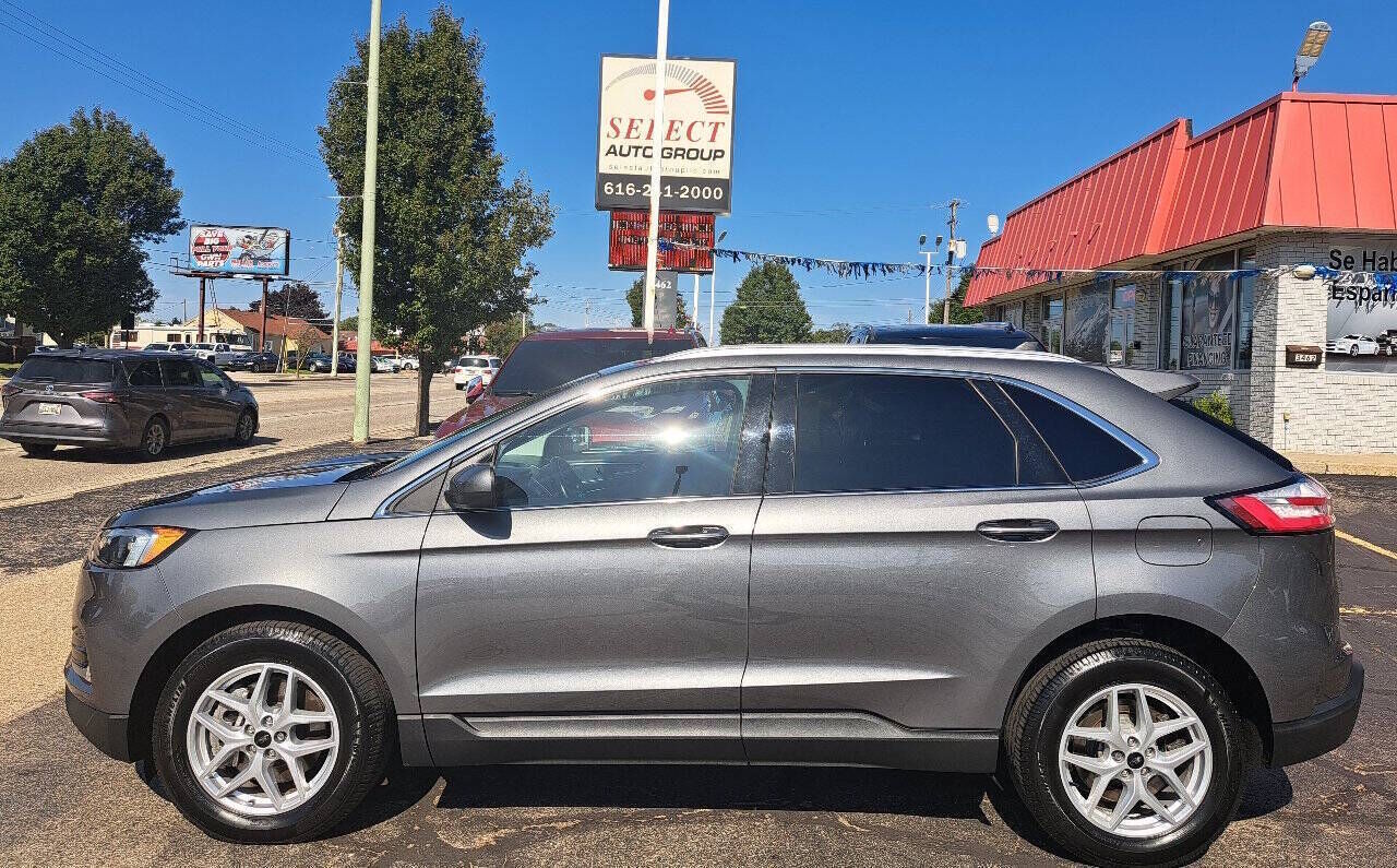 2023 FORD Edge