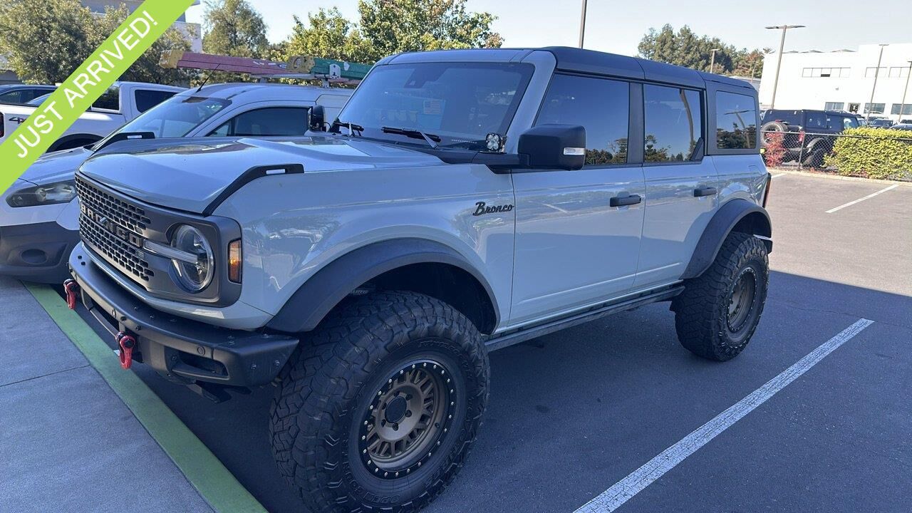 2023 FORD Bronco