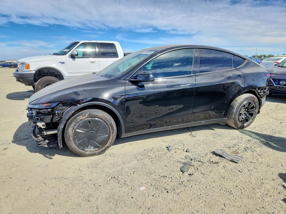 2026 TESLA Model Y