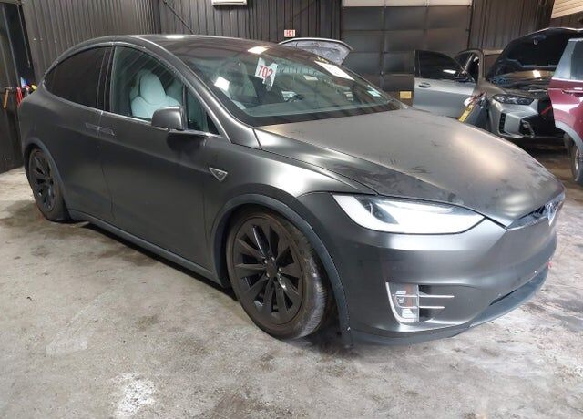 2016 TESLA Model X