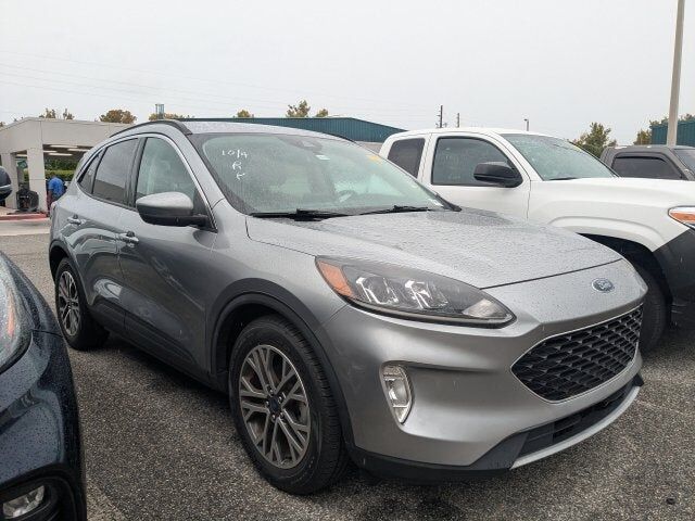 2021 FORD Escape