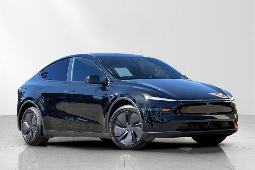 2026 TESLA Model Y