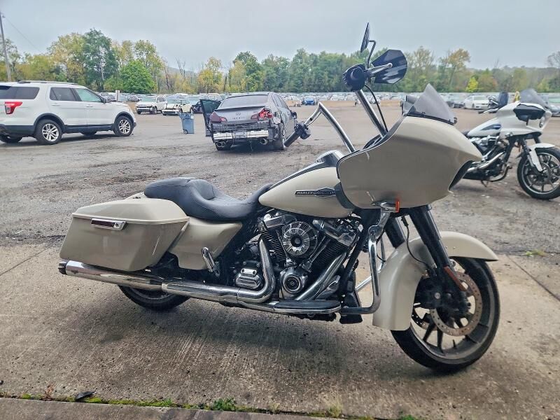2022 HARLEY DAVIDSON FLTRX / Road Glide