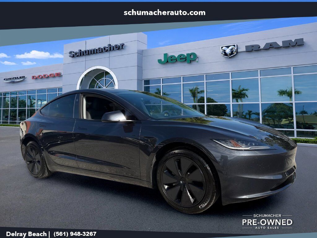 2025 TESLA Model 3