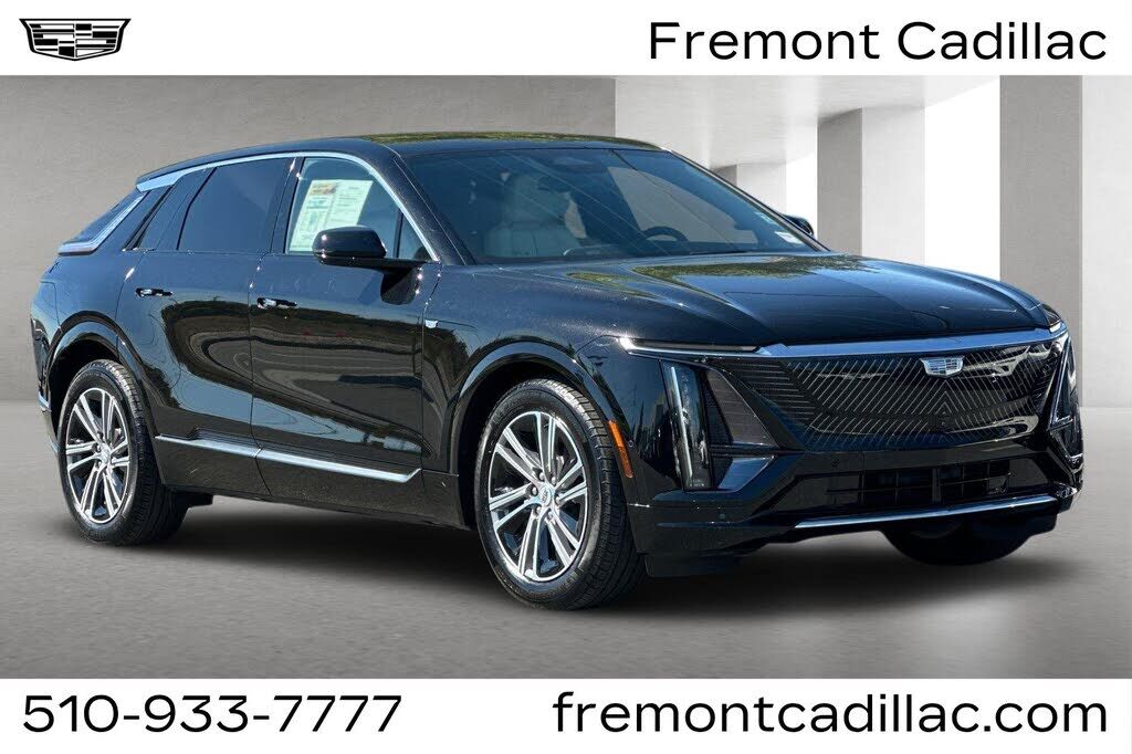 2024 CADILLAC Lyriq