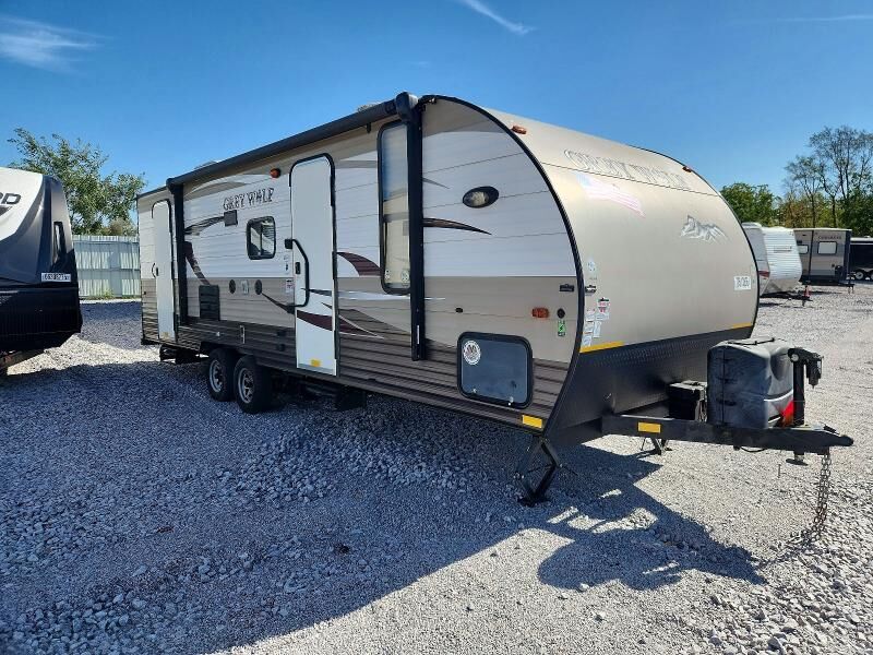 2015 FOREST RIVER Cherokee