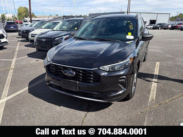 2024 FORD Escape