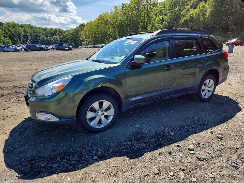 2011 SUBARU Outback
