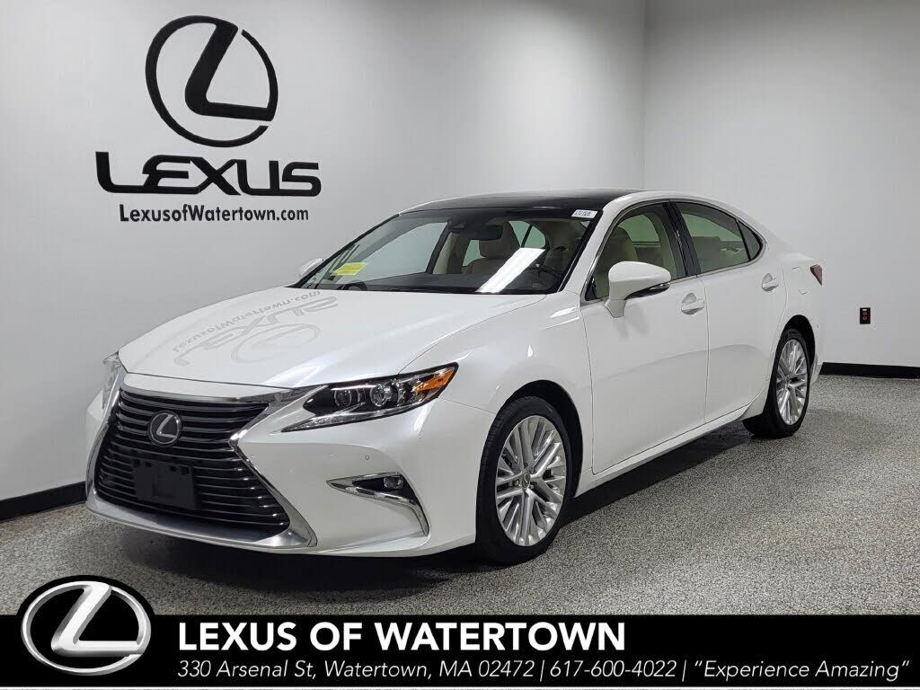 2017 LEXUS ES