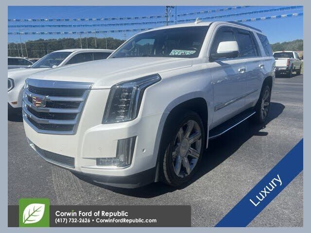 2017 CADILLAC Escalade