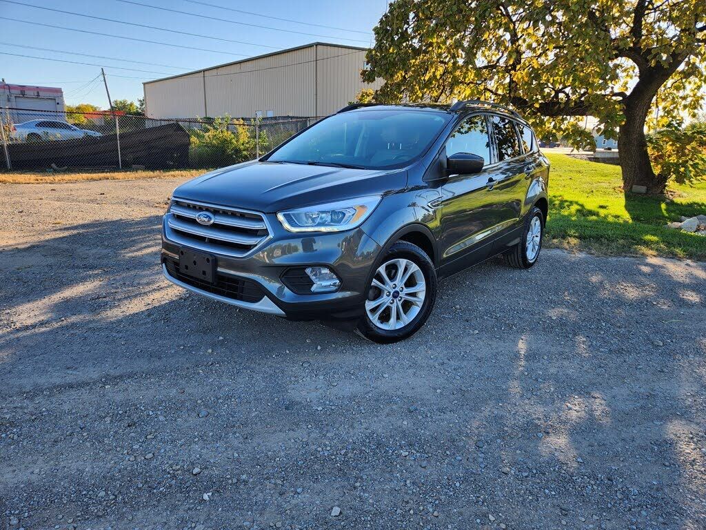 2017 FORD Escape